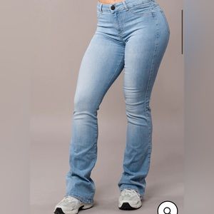 FIT JEANS Arctic Light Blue